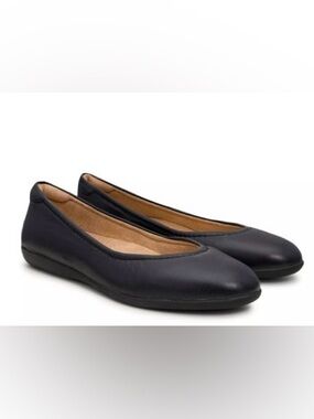 Naturalizer Vivienne Black Leather Wide Width Ballet Flats, Size 7W